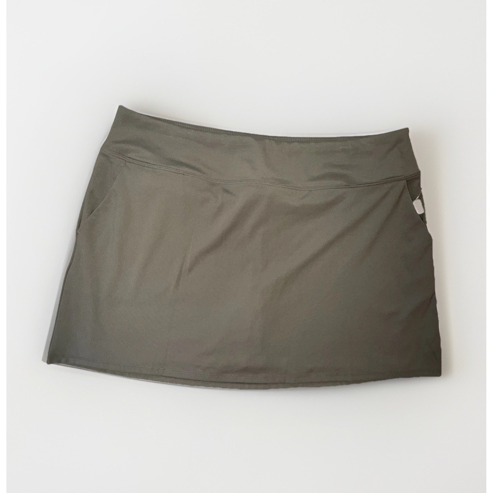Tommy Bahama Active Golf Tennis Skort Skirt Size XL Pockets Green NWT 15.5"